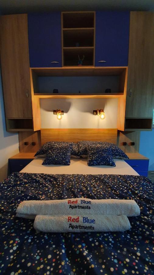 Design Apartments Red Blue Osijek Ngoại thất bức ảnh